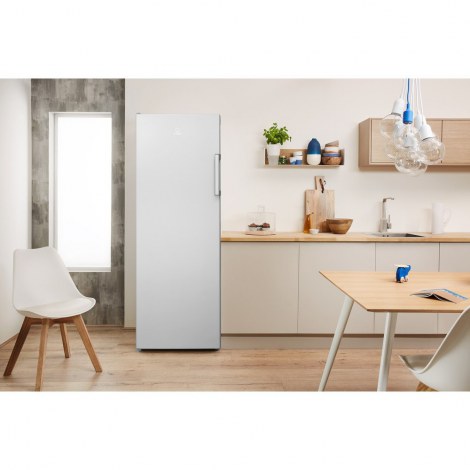 INDESIT Freezer UI6 1 S.1  Energy efficiency class F, Upright, Free standing, Height 167 cm, Total net capacity 233 L, Silver - 5